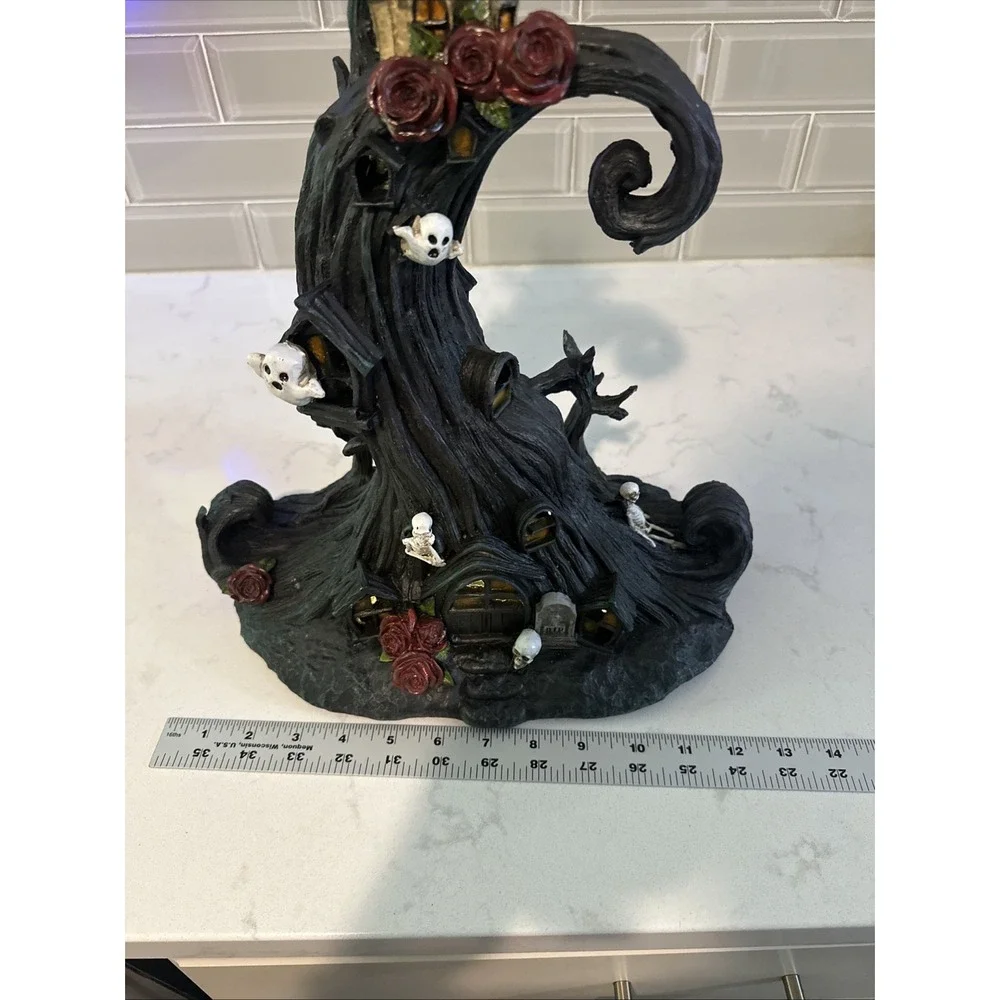 HALLOWEEN LIGHT UP & SOUND ON/OFF WITCH HAT TREE HOUSE W/GHOSTS & SKELETONS 16